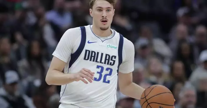 Brandon Williams hits a late 3-pointer, gives Mavericks 100-98 win over Kings