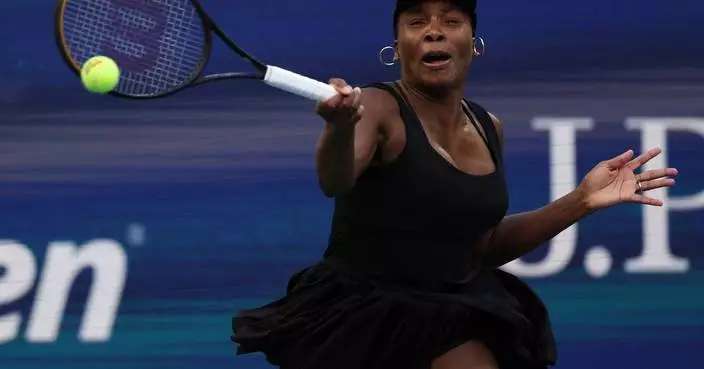 Venus Williams is back at the Australian Open 5 years after her last appearance, 28 after her 1st