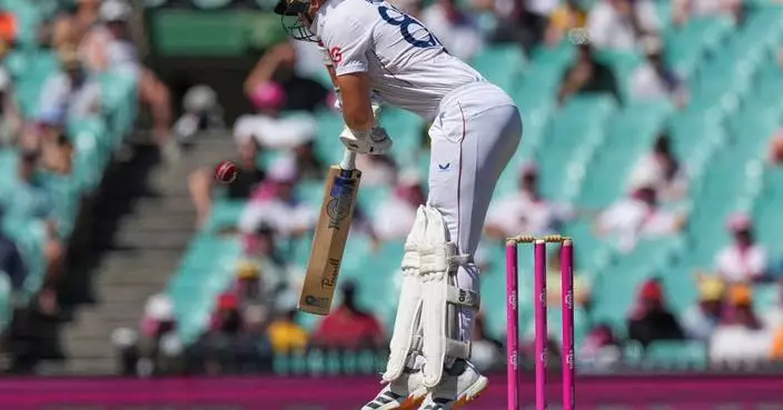 Starc dismisses Bethell for 154 as England sets Australia 160 to win final Ashes test