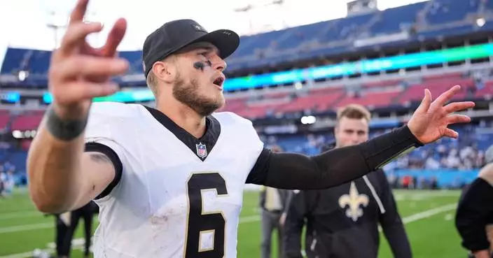 Saints rookie Shough and Falcons veteran Cousins will match winning streaks in NFC South showdown
