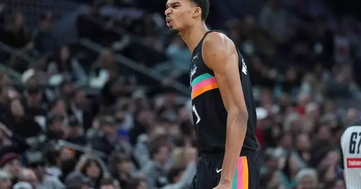 Wembanyama available to play against Grizzlies off the bench