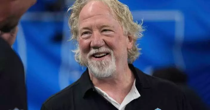 ‘West Wing’ actor Timothy Busfield turns himself in to face child sex abuse charges in New Mexico