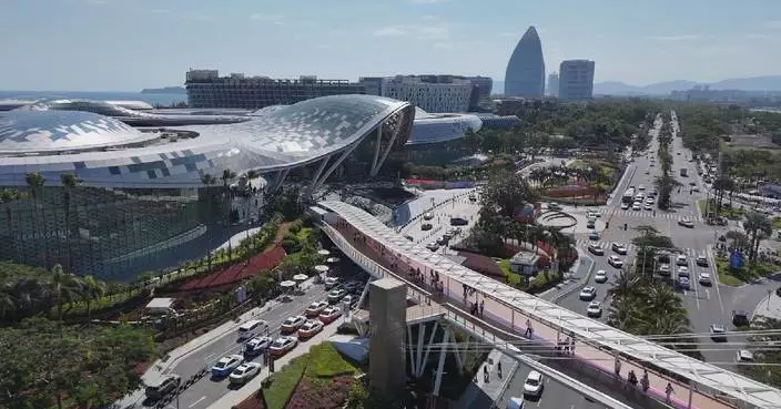 Hainan sees booming consumption, tourism markets after special customs operations