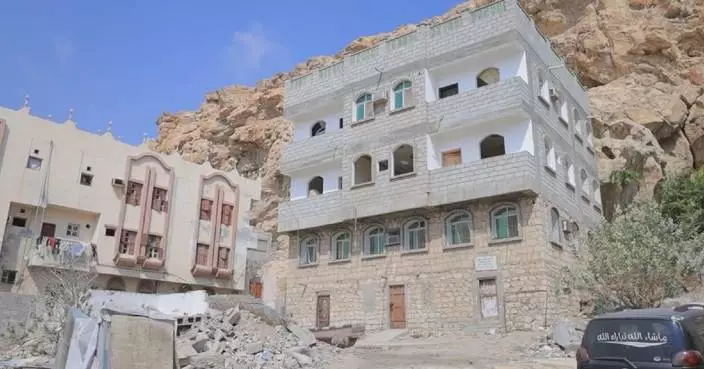 Saudi-led airstrike on Yemen's Mukalla port damages homes, sparking fear among locals