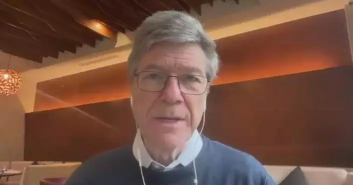 Columbia professor criticizes US as "war machine" over Venezuela military action