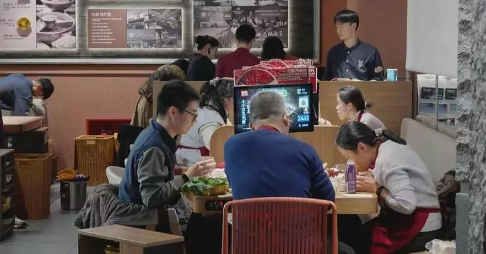 Shanghai blends shopping with cultural themes to boost winter spending