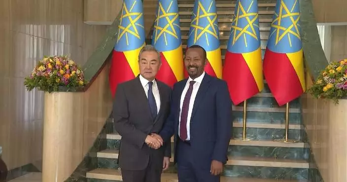 Chinese FM says it's opportune time for China, AU to enhance strategic mutual trust, cooperation