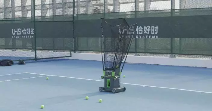 AI tennis robot serves as perfect practice partner for players in Shenzhen