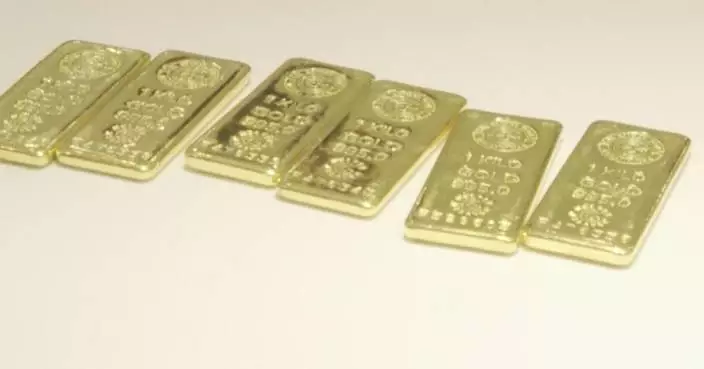 Gold, silver prices hit record highs amid uncertainties