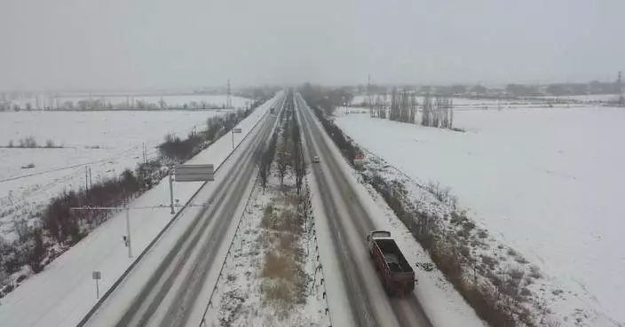 Cold wave brings sharp temperature drops, snowfall to northern China