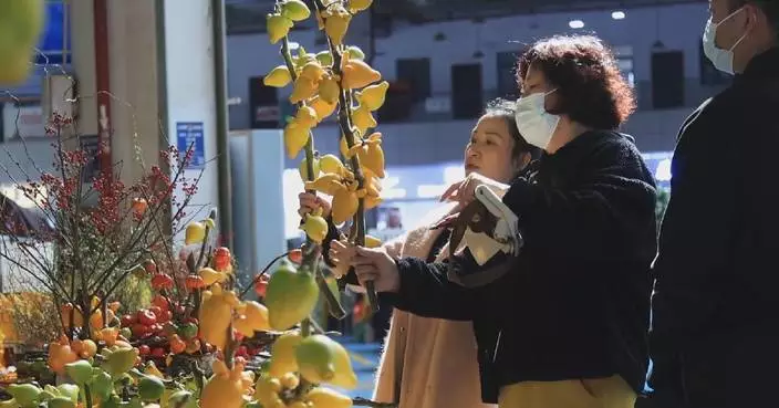 Flower markets bloom with sales ahead of Chinese New Year