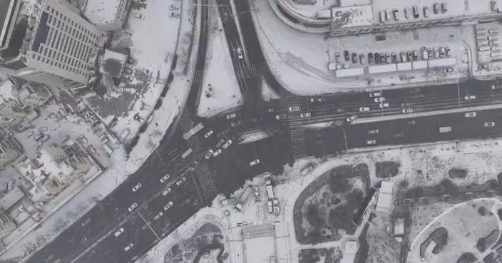 Cold wave brings heavy snow, widespread ice across China