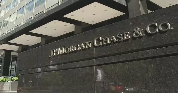 Trump sues JPMorgan Chase over accounts closure