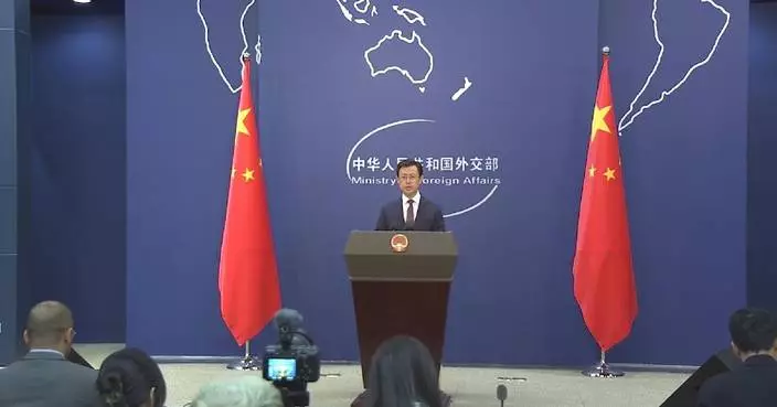 British PM to visit China