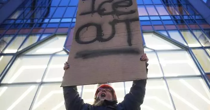 Experts say the divide between Minnesota and federal authorities is unprecedented