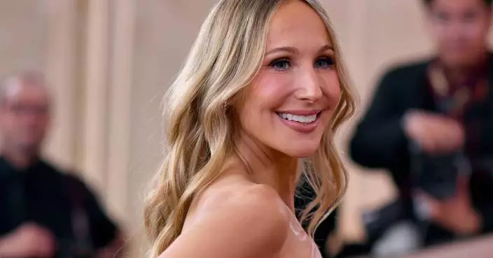 Nikki Glaser takes swings at CBS and Leo, goes gentle on Julia in Golden Globes monologue