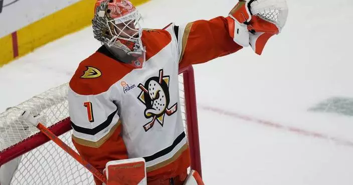 Granlund, Gauthier score in shootout as Ducks beat Avalanche 2-1