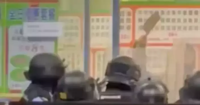 A 32-year-old Female Customer Brandished a Kitchen Knife to Intimidate Staff at a Noodle Restaurant in Sheung Shui