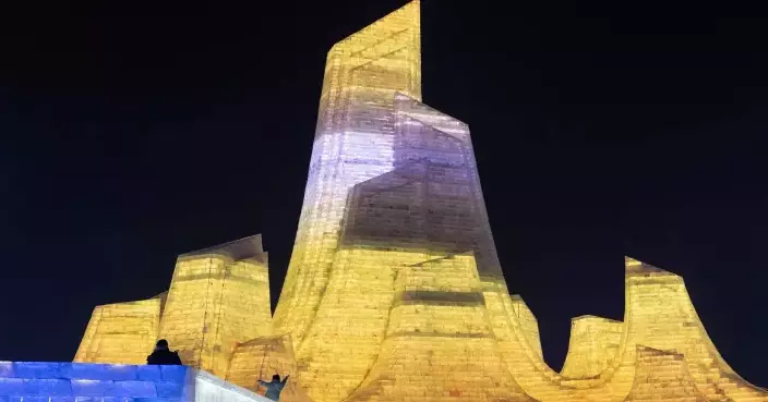 In a frozen northeastern Chinese city, an annual ode to ice rises