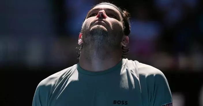 Taylor Fritz struggles with injury in loss to Lorenzo Musetti at Australian Open