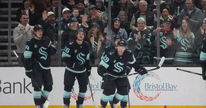 Kraken snap four-game skid with 4-1 win over Islanders