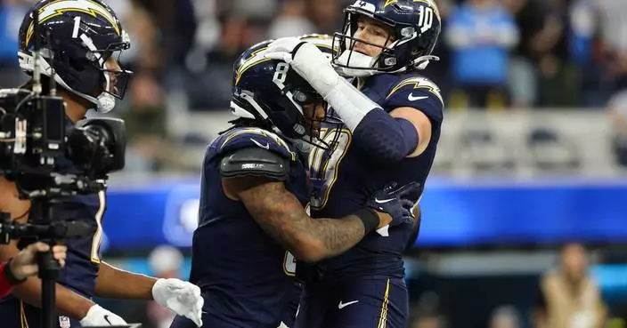 Broncos look to clinch AFC's No. 1 seed with win against Chargers