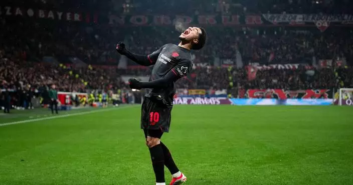 US player Tillman scores unusual 1st goal and impressive 2nd in Champions League for Leverkusen