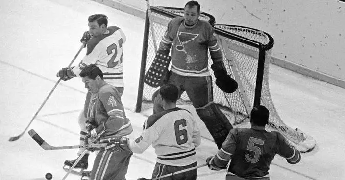 Glenn Hall, whose NHL goalie starts streak may never be broken, dies at age 94