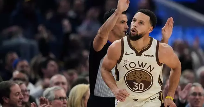 Stephen Curry has 27 points and season-best 10 assists as Warriors beat Kings 137-103