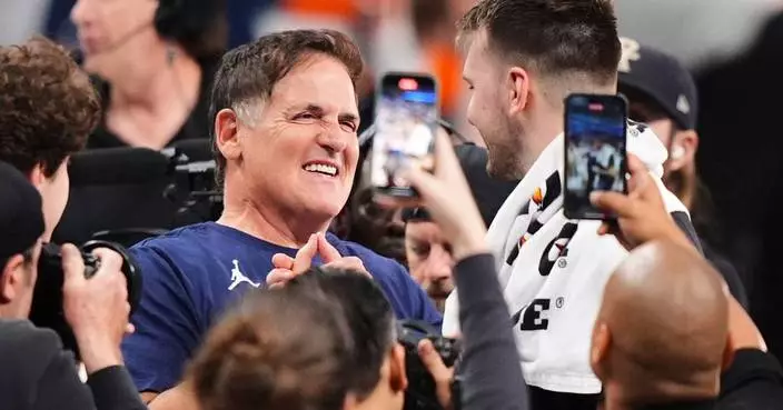 Mark Cuban’s financial support has helped transform Indiana’s football program