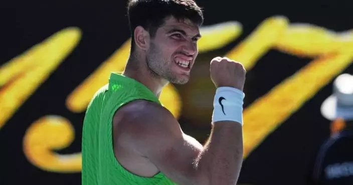 Alcaraz and Federer get into the swing of things at the Australian Open