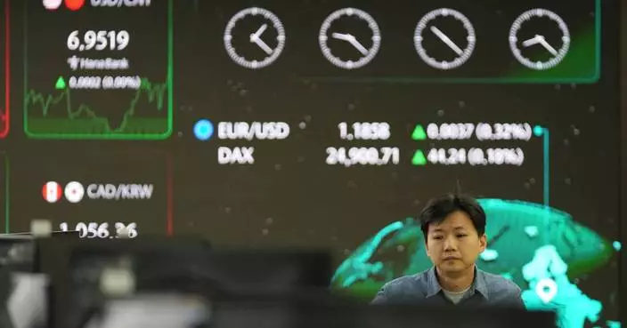 Asian shares mostly dip as the yen rises against the U.S. dollar