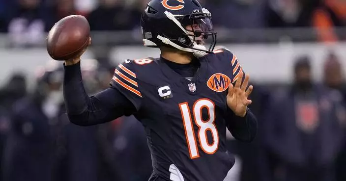 Caleb Williams breaks Bears single-season passing record in loss to Lions