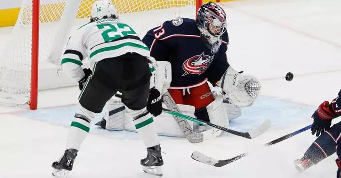 Jet Greaves makes 28 saves, Zach Werenski scores to lead Blue Jackets to 1-0 win over Stars