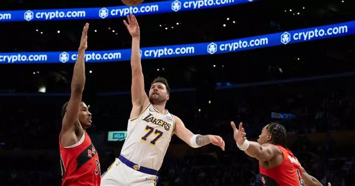 Luka, LeBron get the Lakers back into form in a 110-93 victory over the Raptors