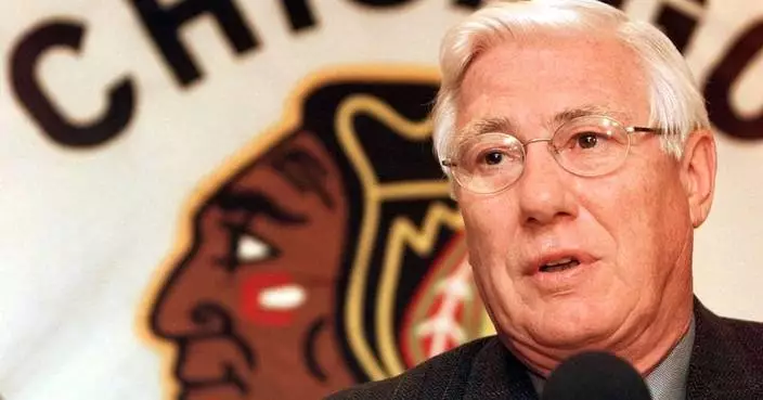 Hockey Hall of Fame player and longtime Blackhawks executive Bob Pulford dies at 89