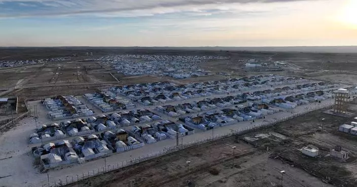 Supplies running out at Syria's al-Hol camp as clashes block aid deliveries