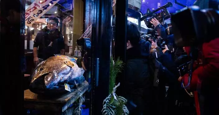 Bluefin tuna sells for record $3.2 million at year-opening auction at Tokyo fish market