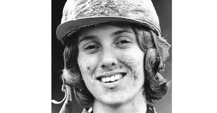 Diane Crump, the first female jockey to ride in the Kentucky Derby, dies at 77