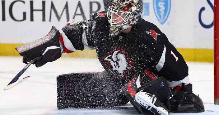 Dahlin scores 2 power-play goals to lift Sabres to 5-2 win over Flyers