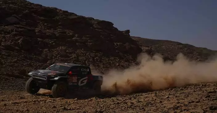 Variawa's incredible comeback snatches stage in Dakar Rally and Benavides rides to another win