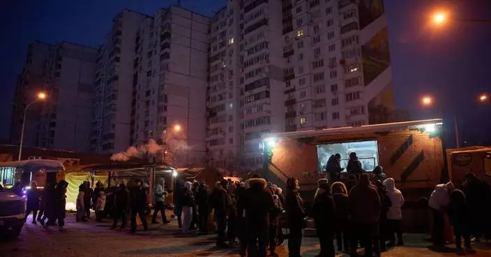 Russian airstrike on Ukrainian city kills 1 as US pushes June deadline for peace deal