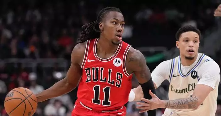Timberwolves acquire Ayo Dosunmu for scoring depth in trade-deadline deal with Bulls