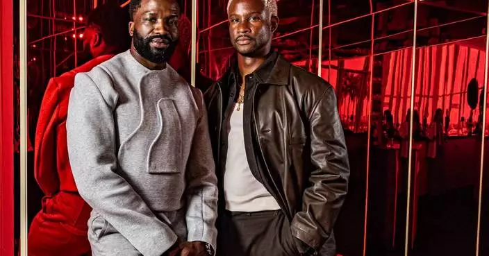 In 'My Father's Shadow,' family memory and Nigerian history are resurrected