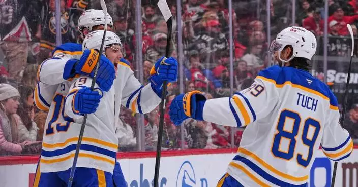 Lyon makes 27 saves against former Florida teammates, Sabres top Panthers 3-2