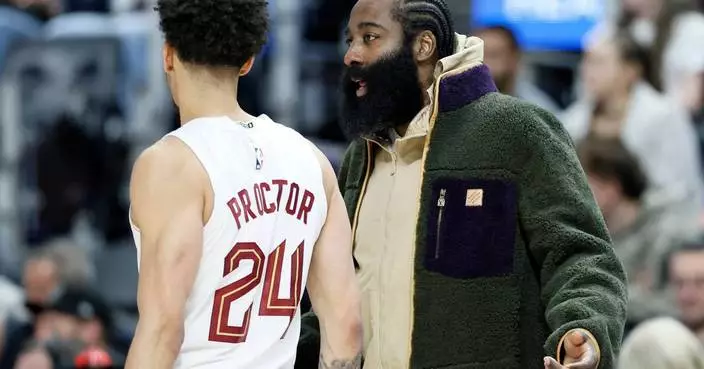 Blaring horn after a power surge delays Pistons and Cavaliers in 3rd quarter