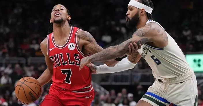 Kyle Kuzma scores 31 as Bucks snap 5-game skid with 131-115 win over Bulls