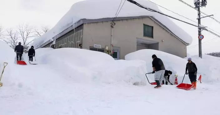 Northern Japan hit by deadly snowfall, as warnings issued on more heavy snow