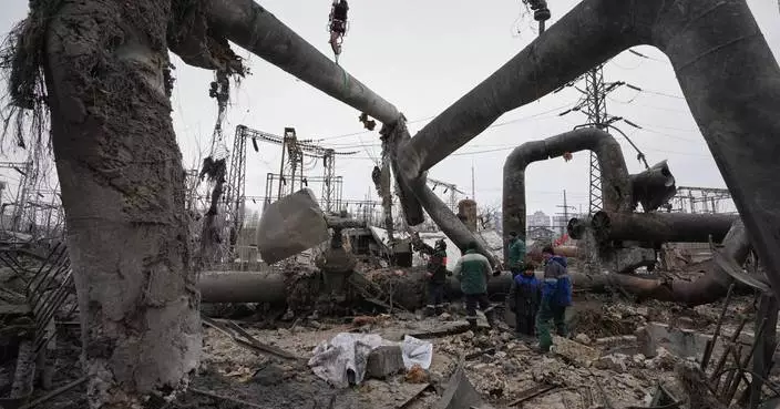 Russia and Ukraine hold a second day of US-brokered peace talks in Abu Dhabi