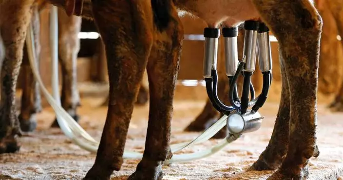 A newborn's death likely linked to the mom drinking raw milk while pregnant